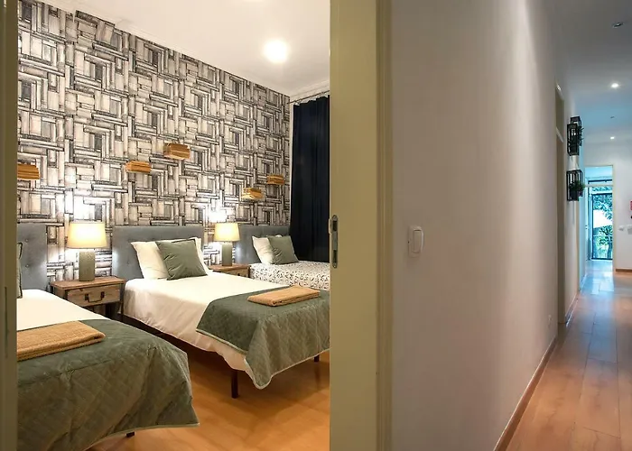 Апартаменти Liverpool Tree *