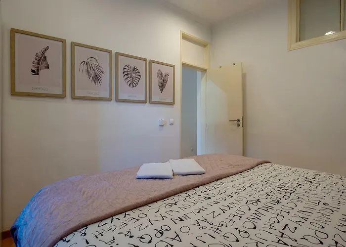 Апартаменти Liverpool Tree *