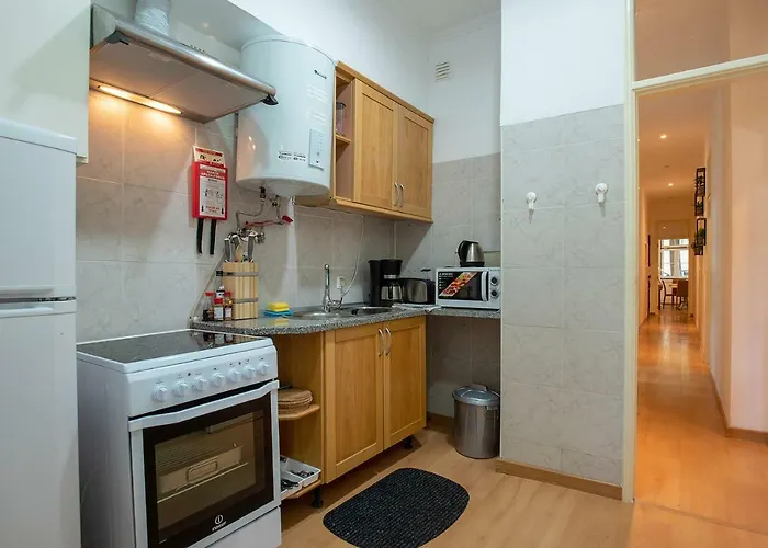 Liverpool Tree * Лісабон